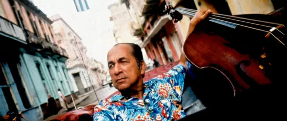 Отиде си бащата на мамбото