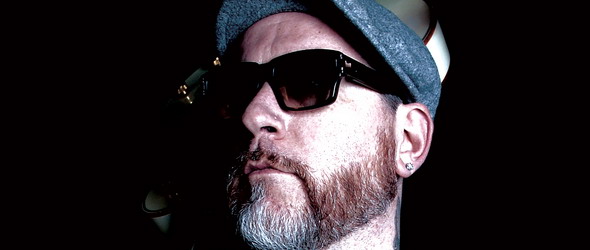 Everlast под небето на плаж Каваци