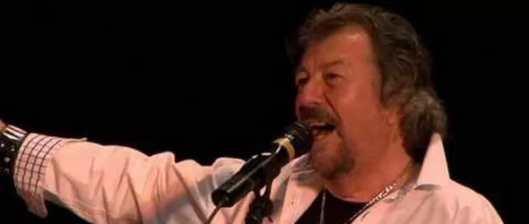 Защото е хубаво, когато доброто ни събира