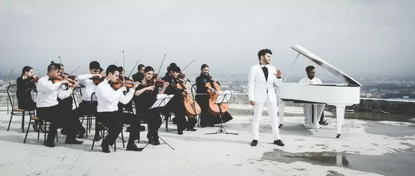 Рафи с акустичен концерт в Sofia Live Club