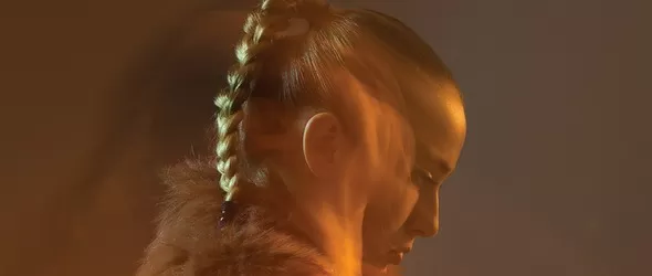 Тория с нов сингъл и видео