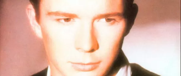 Уитни Хюстън пуши крек? Не, просто рик-ролинг