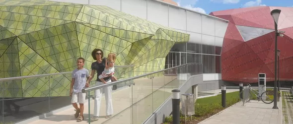 Разходка с коктейл, музика и научни закачки в Музейко