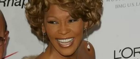 Боби Браун клевети Уитни Хюстън в автобиографията си