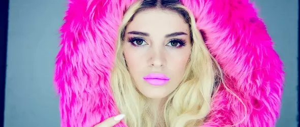 Ера Истрефи пристига за първи път в България