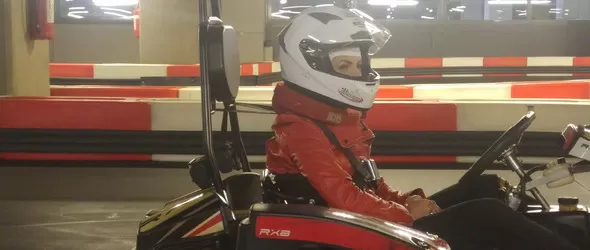 Поли Генова излиза на картинг пистата в Auto Motor Show