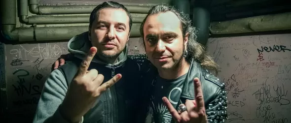 Fernando Ribeiro и Soilwork в едър план по Фрактура