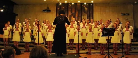 Зимна приказка от Детския радиохор на БНР