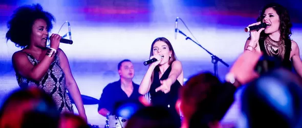 Бургас посреща Новата 2017-та с празничен концерт на пл. Тройката