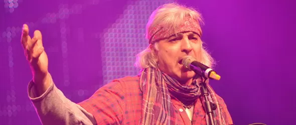 Подуене Блус бенд с благотворителен концерт в помощ на басиста си