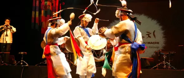 Корейските перкусионисти Норъм Мачи с концерт в Бургас