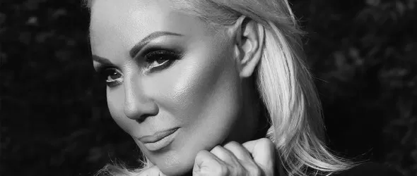 Лепа Брена с грандиозен концерт в Арена Армеец