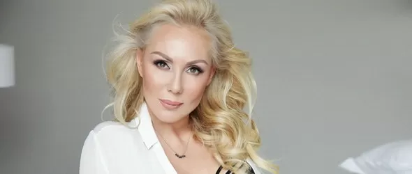 Лепа Брена готви голяма изненада за концерта в Арена Армеец