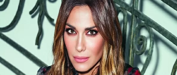 Гръцката поп дива Деспина Ванди получи предложение от Сървайвър