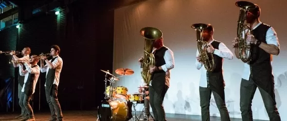 Виво Монтана с концерти във Франция и Германия