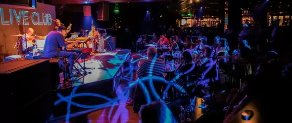 Human Element в Sofia Live Club: Атоми от друга Вселена