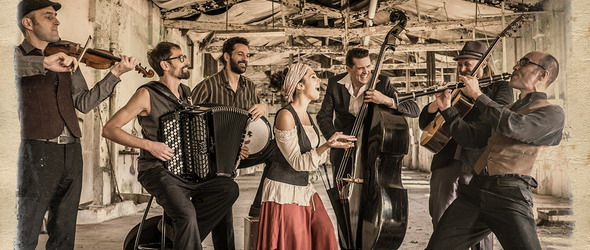 Страстна история с Barcelona Gipsy Balkan Orchеstra