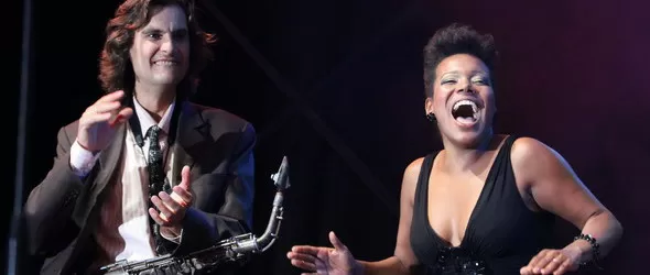 Фотоасът на БНР Ани Петрова открива с джаз изложба Жълтите павета