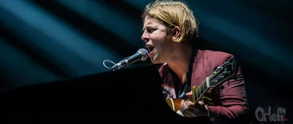 Том Одел + Том Спейт. Модерна Британия на крака в София