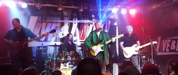 Антиметър - туптящото сърце на Мик Мос на живо в София