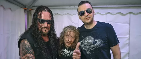 Destruction и Born From Pain в едър план по Фрактура