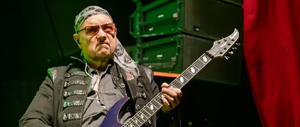 Китаристът на Saxon Paul Quinn с концерт в София