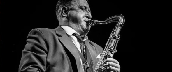Кръстникът на суинга Ray Gelato с първо клубно шоу в България