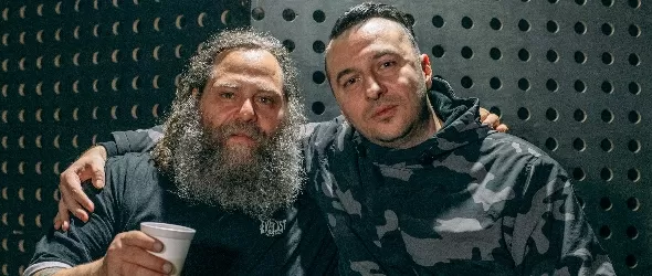 Bullet For My Valentine и Billy Milano в едър план по Фрактура