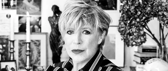 Мериън Фейтфул в лондонска болница с COVID-19