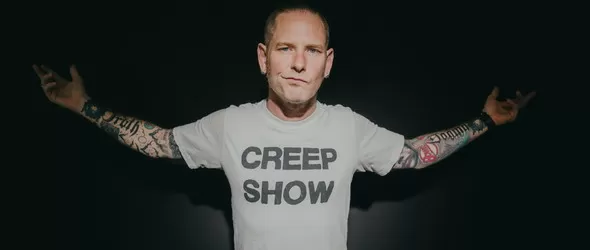 Corey Taylor (Slipknot) и Soen в едър план пред Васко Катинчаров