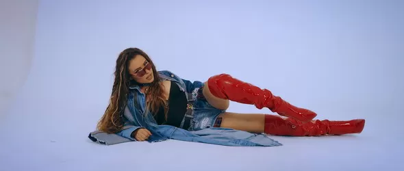 Simon и новата ѝ Diva