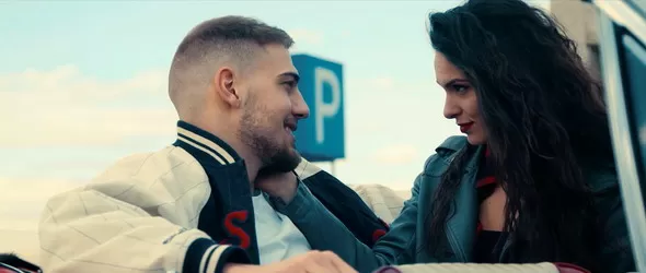 Красивата фермерка Даяна в новото видео на 2G & Madman