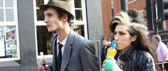 Ейми Уайнхаус ще се преомъжва за съпруга си