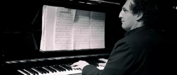 Виртуозният Филип Хензи за първи път в България