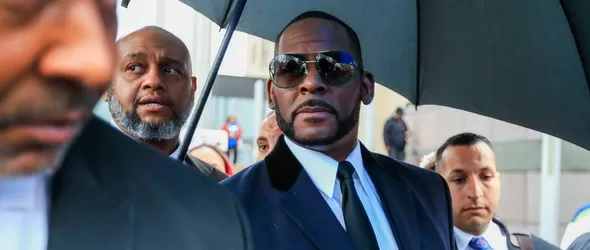 100 години затвор за Ар Кели?