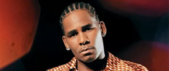 Делото срещу Ар Кели се забави заради крясъци на фенка