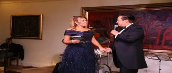 София се превърна в истинска коледна столица на изкуствата с концерта на Васил Петров и с изложбата на Любена Фокс