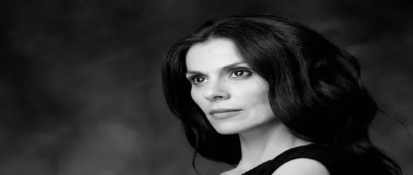 Търси се: Джими с бялата фланелка (Но не знаем защо). Смешното лице на Людмила Сланева