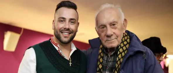 Валентин Велчев събра елита на БГ музиката на юбилея си, представи своя дебютен албум с впечатляващ концерт