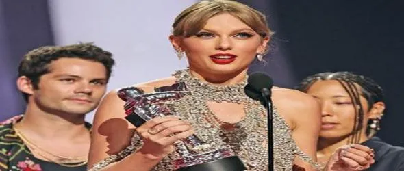 Тейлър Суифт триумфира на MTV Music Awards 2022,  Red Hot Chili Peppers - Световна икона