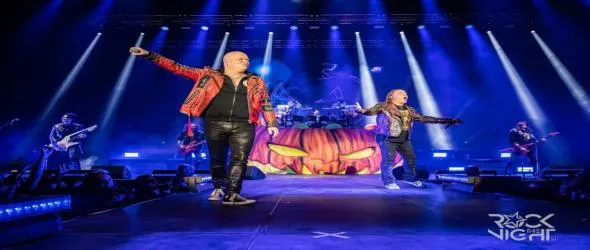 Helloween и Hammerfall в София - минало в бъдещето сред истерични викове. Hearts Оn Fire