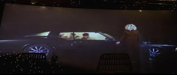 "И оня път във кехлибара на момента…": "Чет Бейкър" на Ива Янкулова и Молец