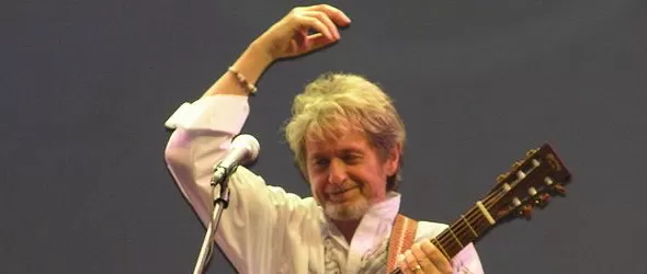 Йес отлагат юбилейното си турне