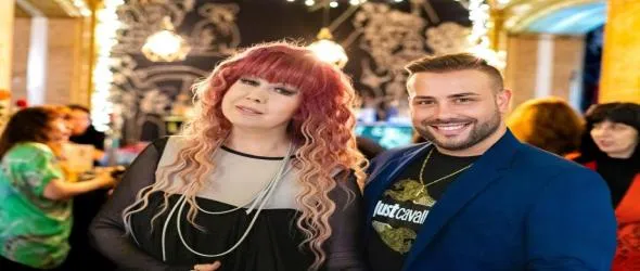 Валентин Велчев с наградата "Албум на годината" и нова песен