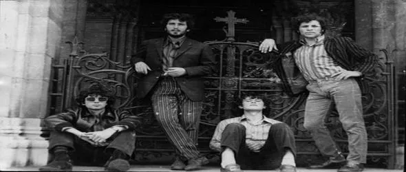 Плешивото куче чества Александър Петрунов: Сребърните гривни върху китката на две епохи. S.A.R.S., Серж Танкян, Индекси и Муслим Магомаев още в предаването на Ивайло Кицов тази събота