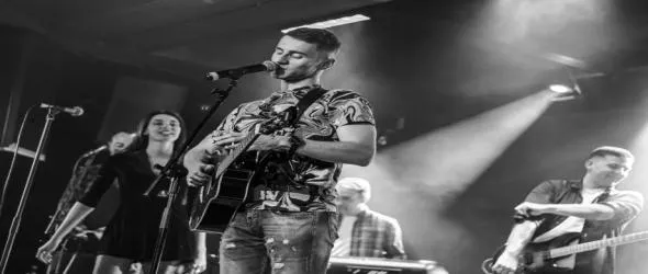 Kris Gran събра песни за "две сърца" в дебютен албум