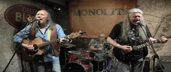 "Монолит бенд" на голям екран: предпремиерна прожекция в часа на Плешивото куче. Пикник, Горки парк и Schattenmann още в предаването на Ивайло Кицов