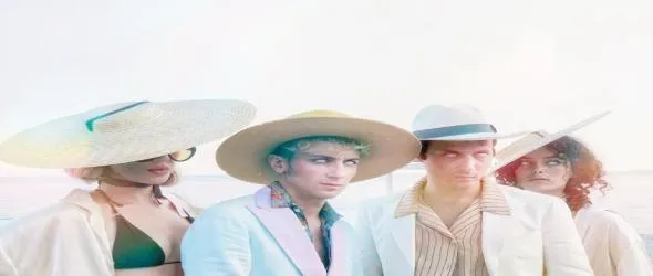 Французите La Femme с концерт в София. Супершик неопсихеделия