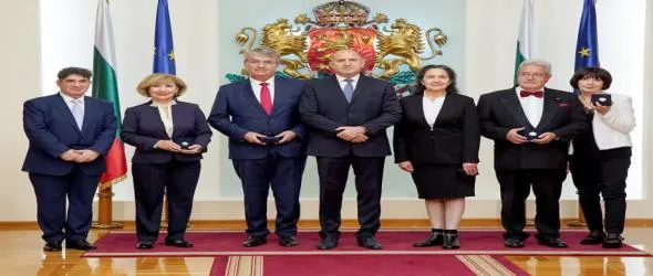 Ваня Монева удостоена с Почетен знак на президента