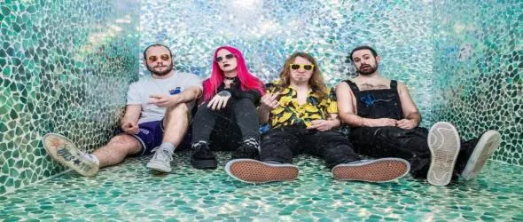 Nest Оf Plagues, Julia Belei и Спринт сред акцентите на "Плешивото куче". На разходка из Варшава и спомен за Косьо Марков още в предаването на Ивайло Кицов